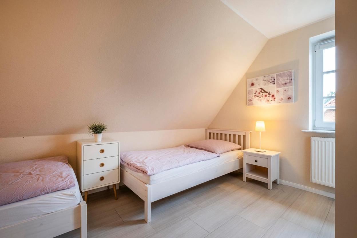 Ferienhaus Wiesenblick, Familie Creutz Sankt Peter-Ording Exterior photo